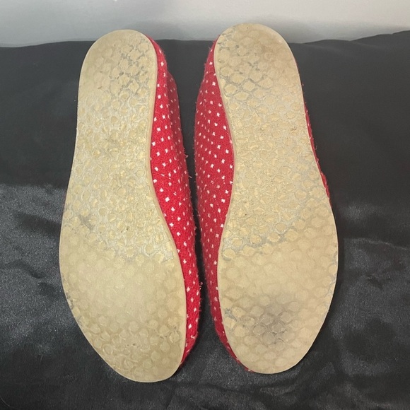 Red and White Polka Dot Toms Alpargatas - Picture 6 of 7